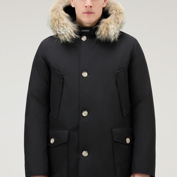 COPY - EUC - Woolrich Arctic Parka in Ramar Cloth with Detachable Fur Trim - Picture 4 of 13